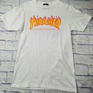 Thrasher Magazine White T-shirt Skater Orange Flame Logo Skateboarding sz Small